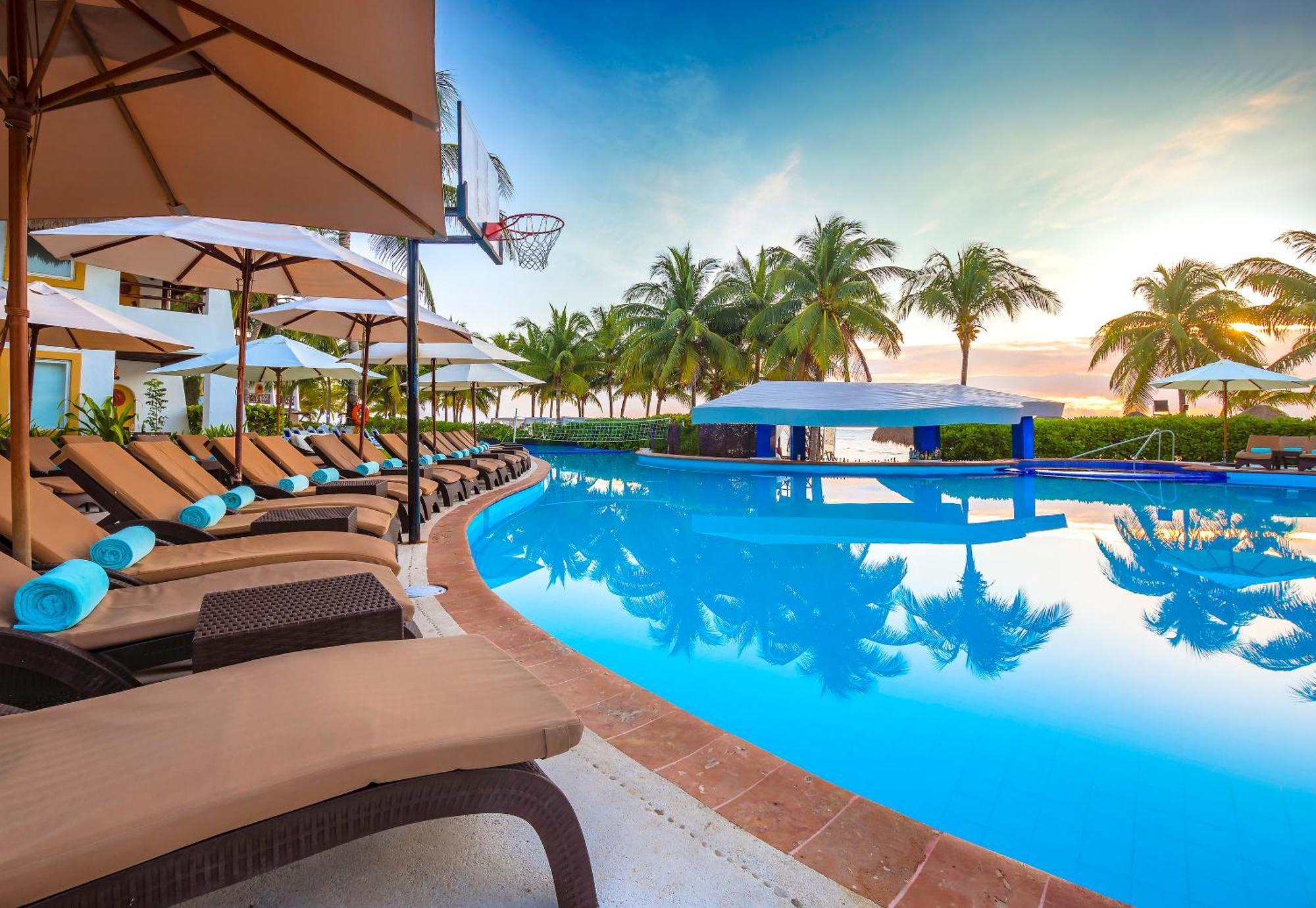 Desire Riviera Maya Pearl Resort All Inclusive - Couples Only Puerto Morelos Eksteriør billede